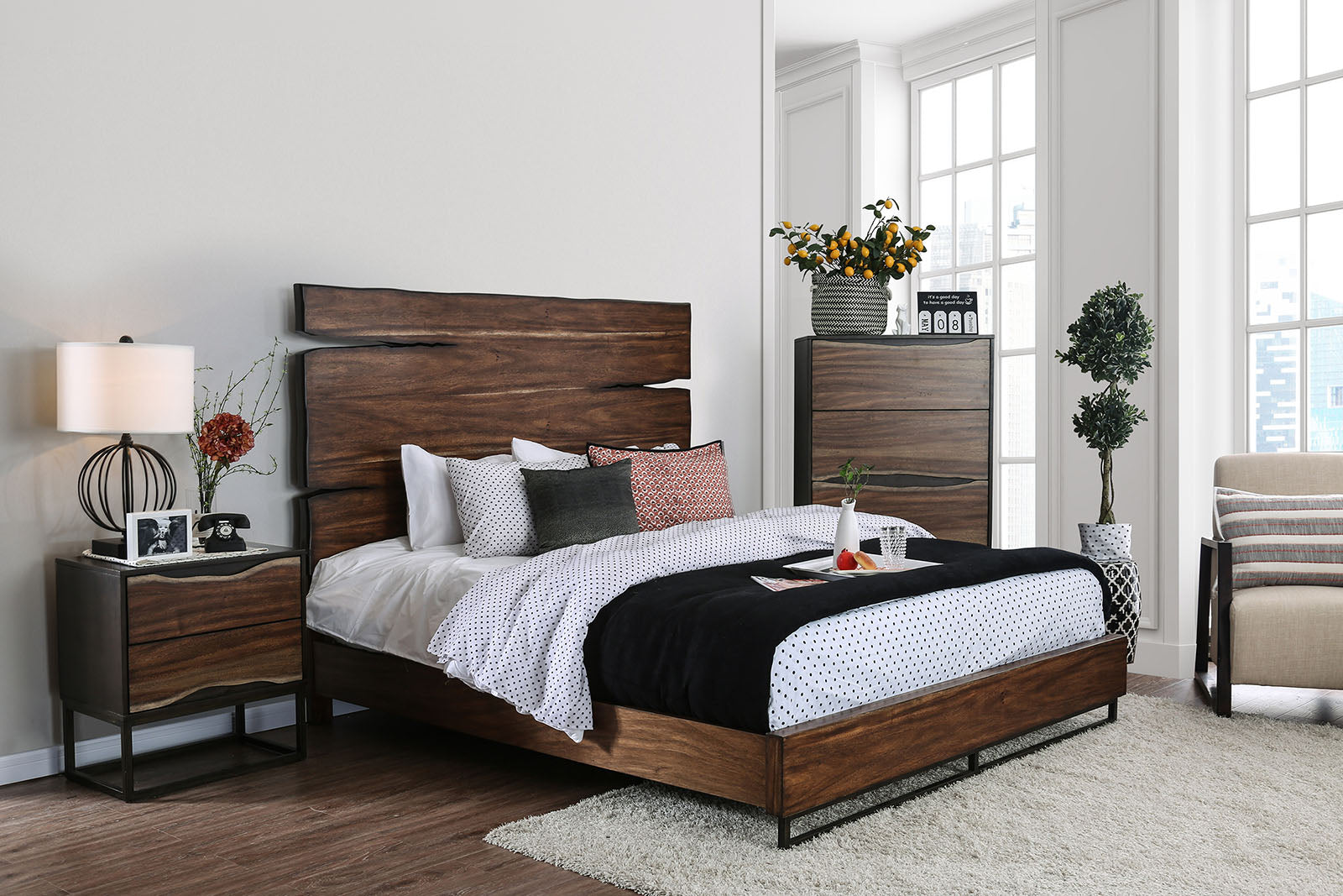 Fulton Dark Oak/Dark Walnut 5 Pc. Queen Bedroom Set w/ Chest image