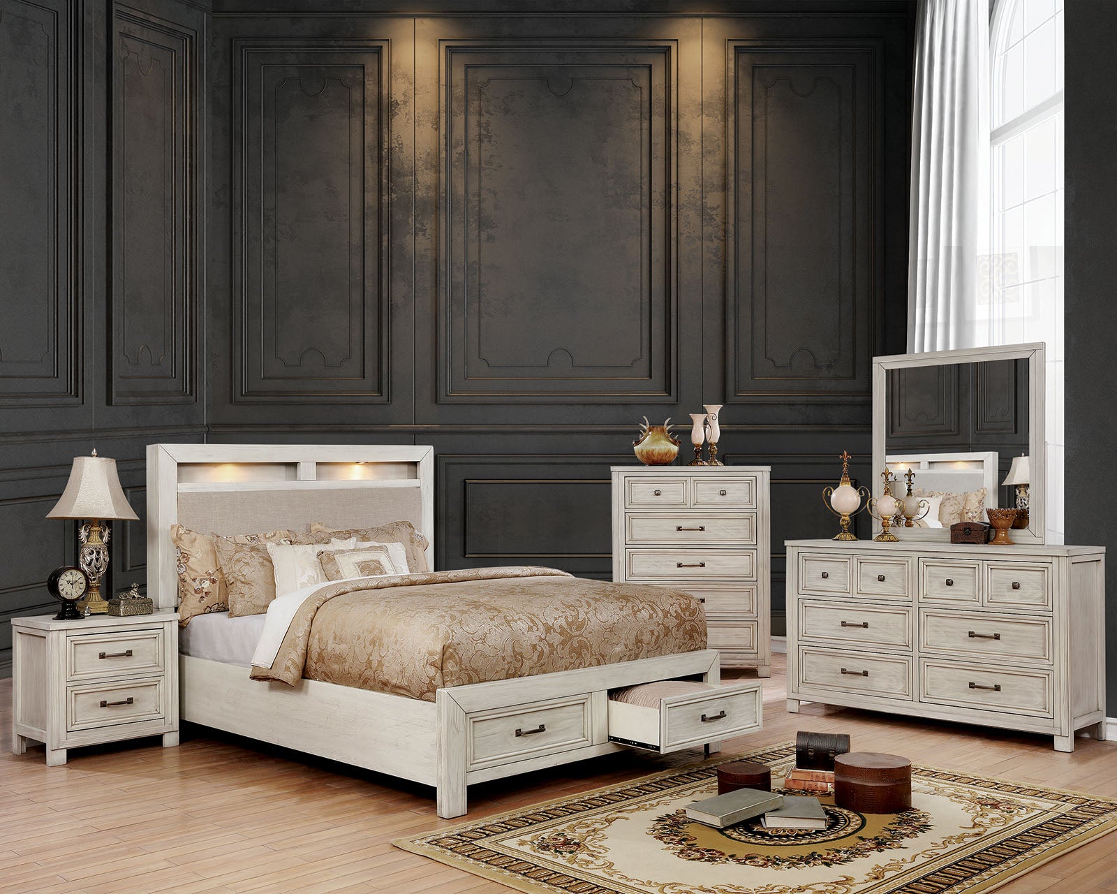 Tywyn Antique White 4 Pc. Queen Bedroom Set image